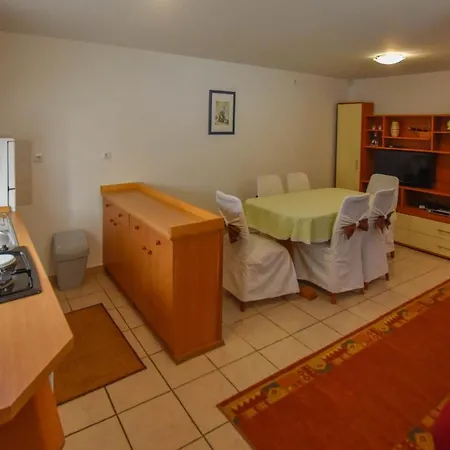 Apartment Kalista *