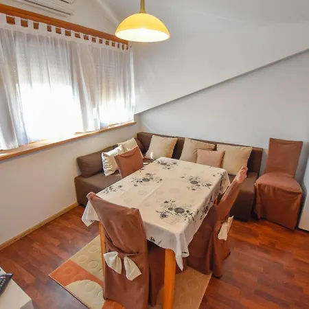 Apartment Kalista Biograd Na Moru